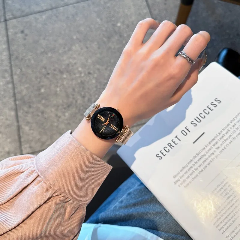 New student fashion trend starry sky ladies hand watch niche water luxury high-end quartz watch casual birthday gift