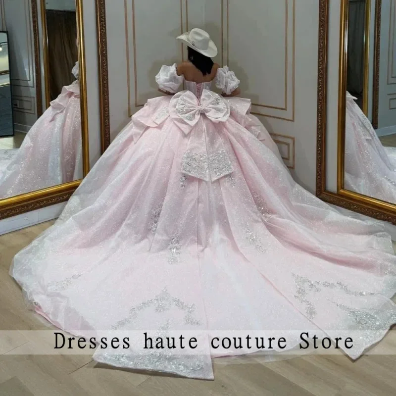 Customized Light Pink Shiny Quinceanera Dresses Off The Shoulder Applique Lace Beads Bow Tull Ball Gown Vestidos De 15 Anos