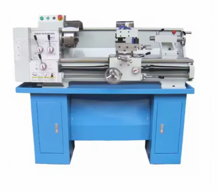 

CQ6133*550 Manual Lathe Convenient Benchtop Design for Precision Work