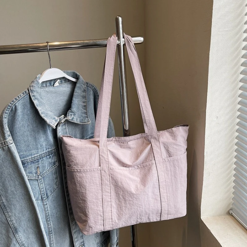 

Large Capacity Solid Color Tote Bag New Casual Lightweight Nylon Shoulder Bag Versatile Canvas Bag Simple Women Handbag