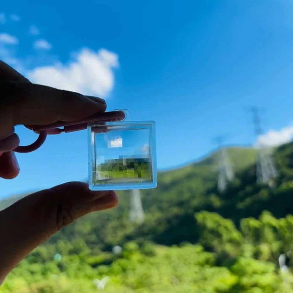 Clear Crystals Glass Pixel-Mirror  Keychain Pixel-ViewUnique collectible -themed keychain for Backpack with for Keys