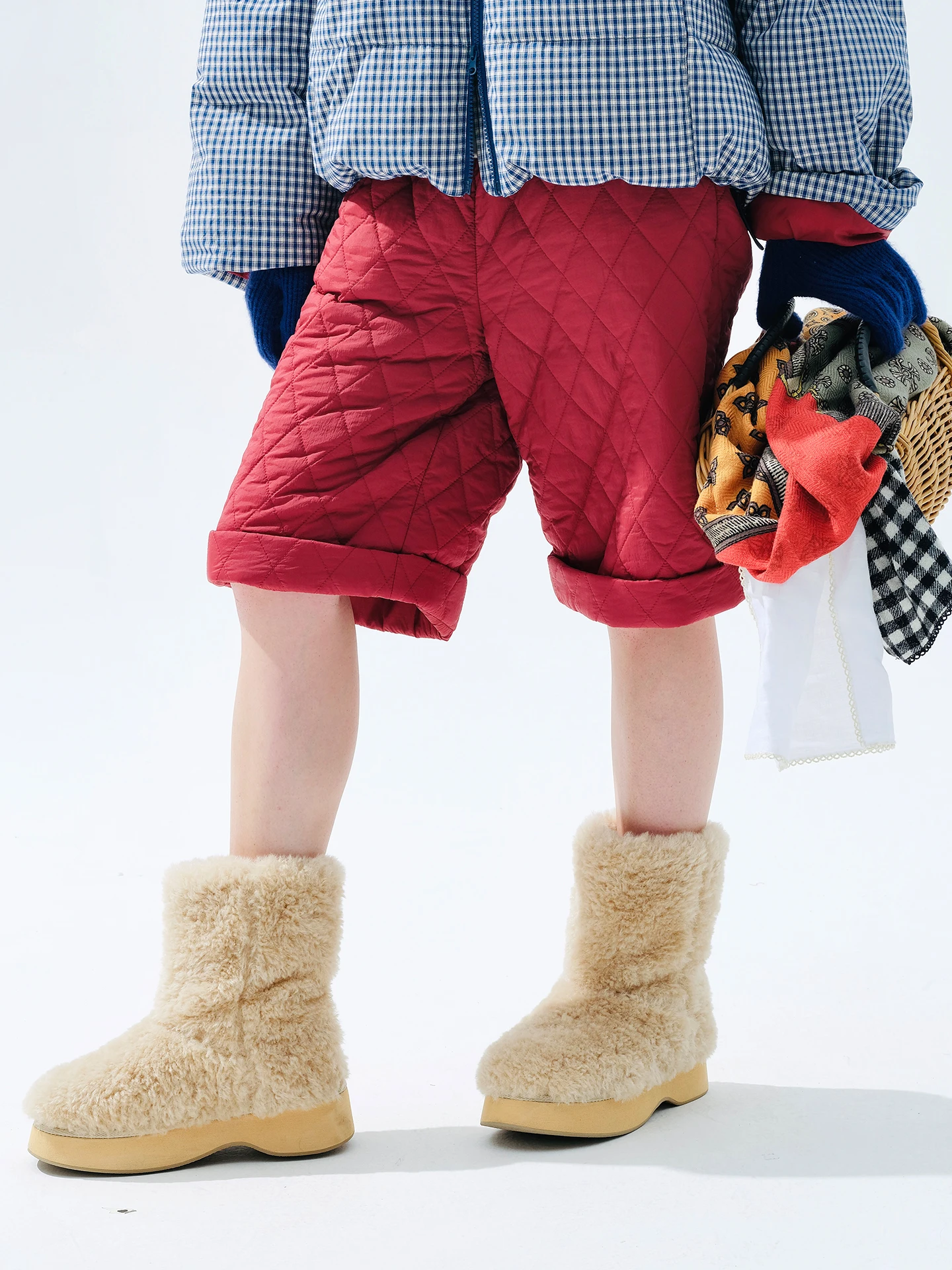 Shorts de algodão enchado borgonha imakokoni 2025 inverno nicho original-calças femininas casuais de comprimento médio e quentes 255272