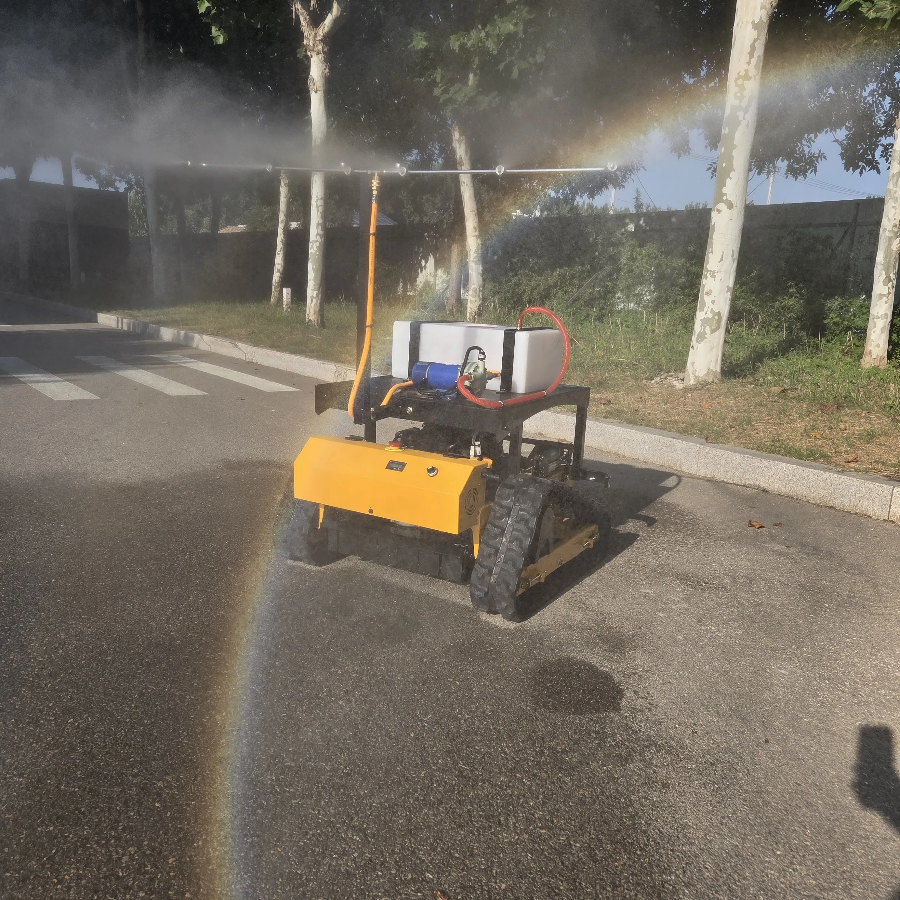 المهنية الصف صفر بدوره جزازة العشب التحكم عن بعد أربعة السكتة الدماغية جزازة العشب المحمولة 3800 متر مربع كفاءة العمل في الهواء الطلق