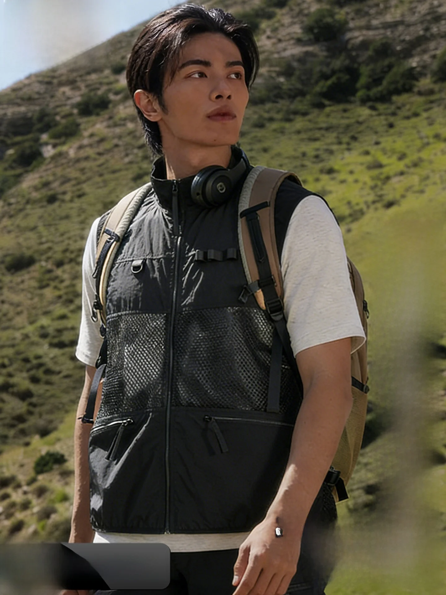 gilet-d'ete-fin-pour-hommes-pour-la-peche-en-plein-air-la-randonnee-fonctionnel-leger-respirant-style-business-decontracte-tissu-en-polyester