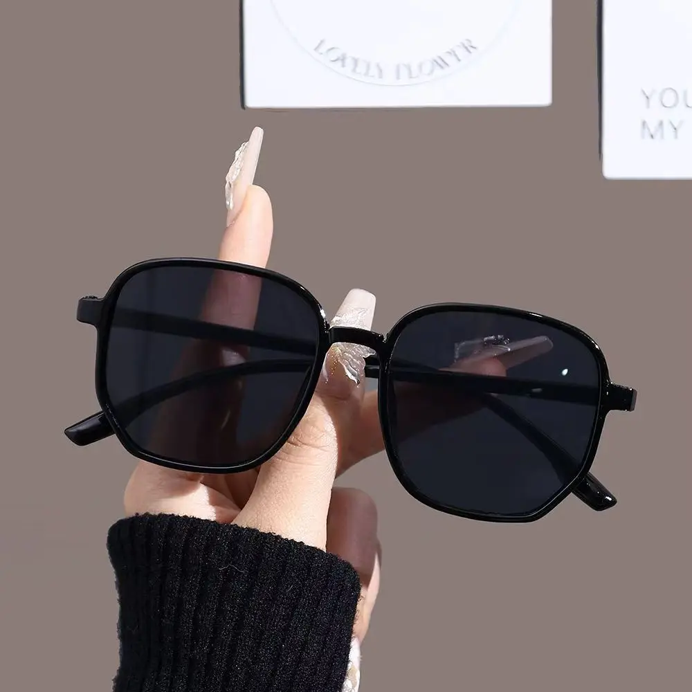 New Trendy Women Sunglasses UV400 Sunshades Anti-Ultraviolet Unisex Eyeglasses Outdoor Leisure Sunshade Sun Glasses