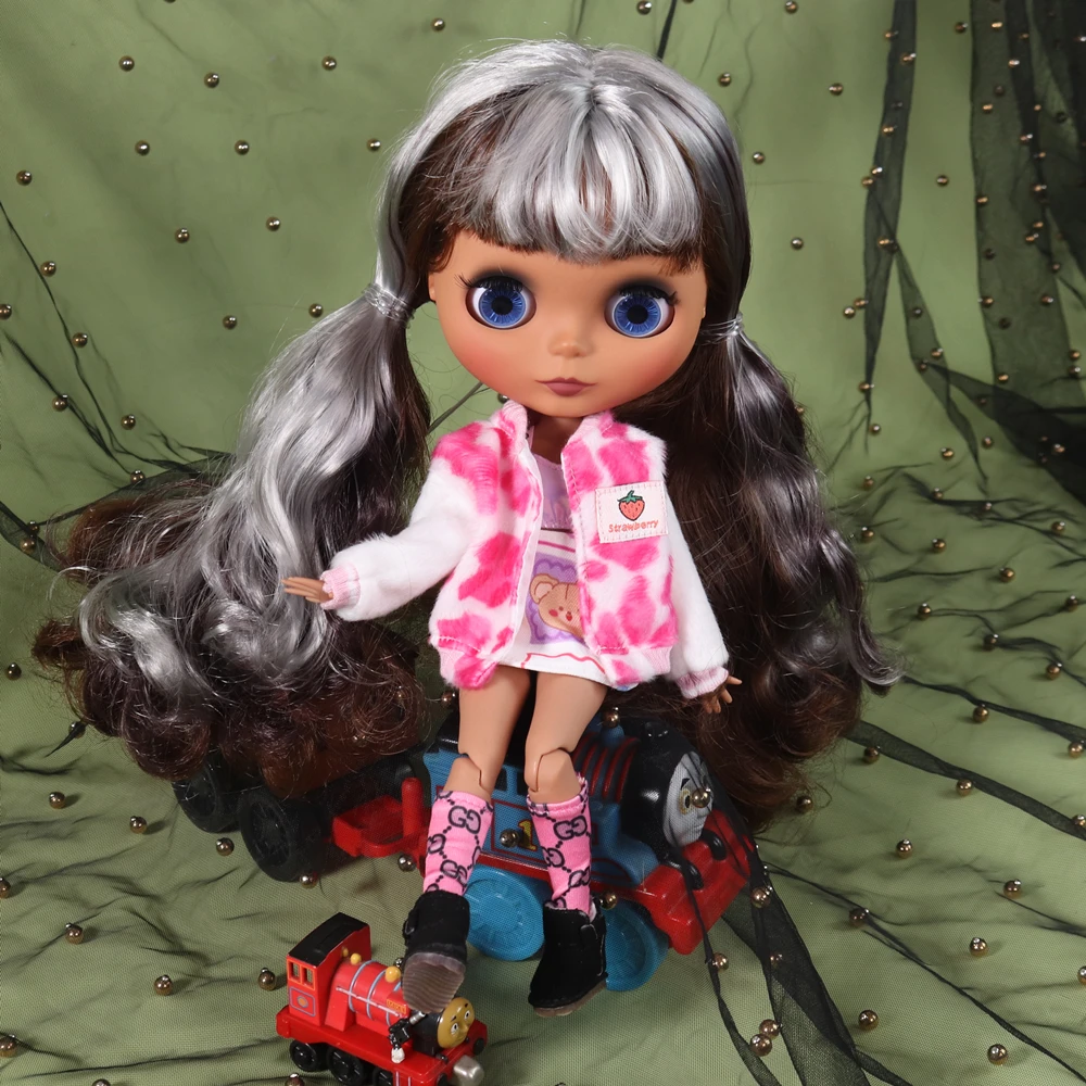 Outfits for ICY DBS Blyth Doll Strawberry Punk Including Skirt Socks And Coat For 1/6 BJD NEO