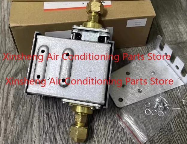 

Suitable for Fengshen 4405-87 Hanbell screw compressor oil pressure differential controller FSD35CHE-A
