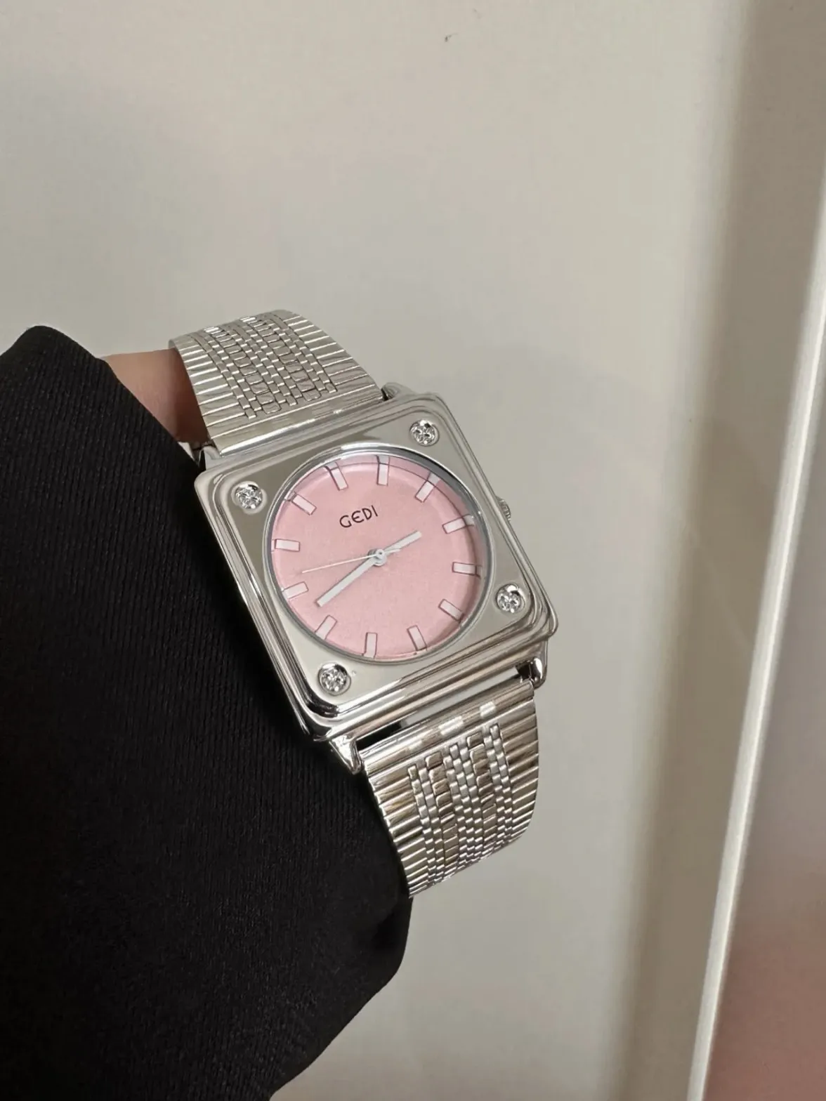 Simple And Stylish Korean-Style Women'S Student Watch, 2026 New Model, Genuine Product, Large Dial, High-Fashion Design.