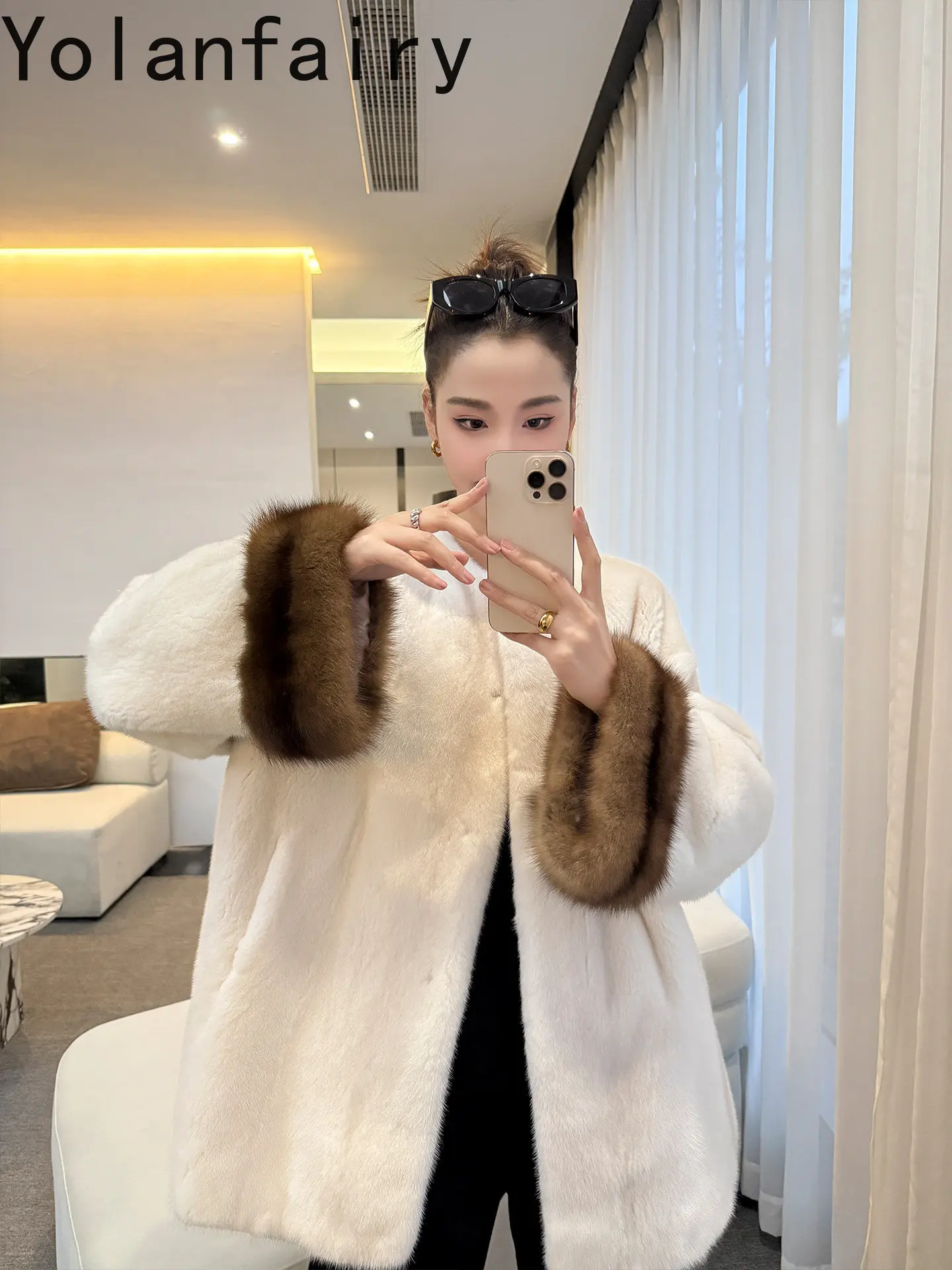 YOLANFAIRY Elegant Natural Whole Mink Fur Coat for Women Round-neck Luxury Velvet Mink Real Fur Jacket Fashion Woman Clothing