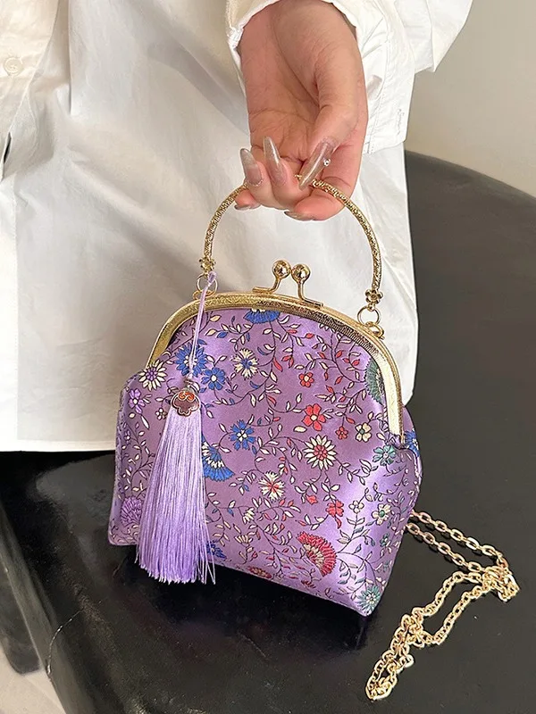 Vintage handbag women's embroidered tassel clip shell bag 2024 new vip designer luxury hand bag flower chain small square bag