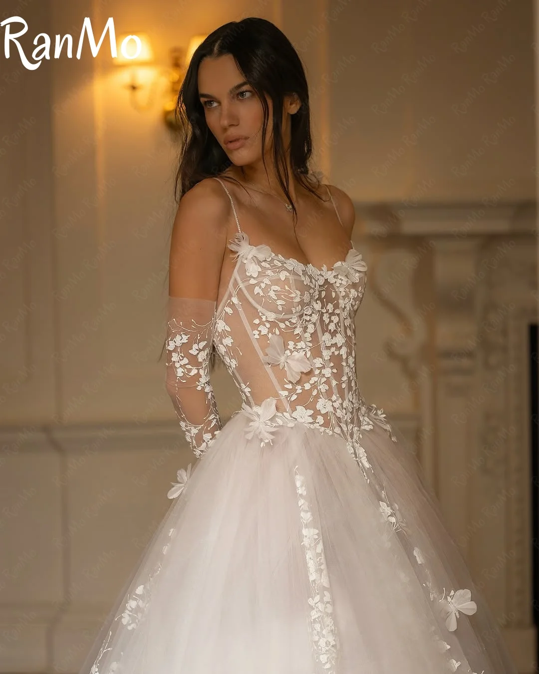 Ranmo 2025 Charming Lace Appliques 3D Butterfly Wedding Dress Illusion Applique Spaghetti Straps Bridal Gown 2025 Customized