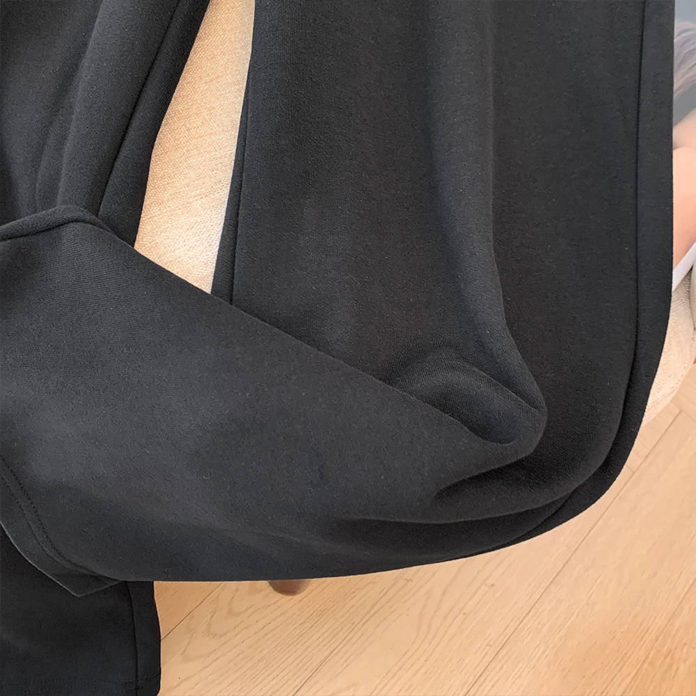 Plus-size women's fall casual commuter loose comfort pants Black simple elastic-waist straight leg pocket long pants large 2024