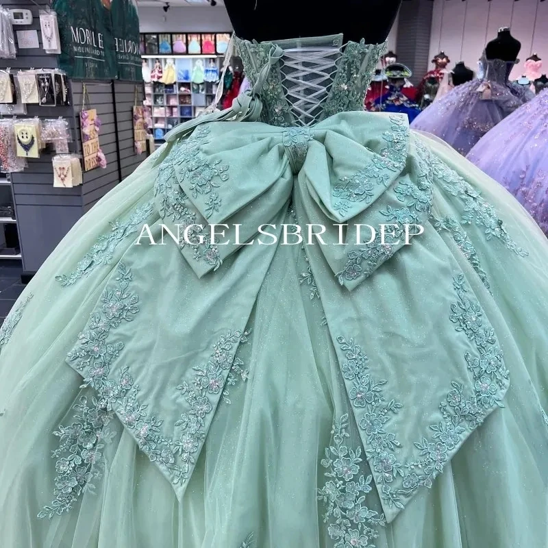 Angelsbridep ชุดชุดไปงานเต้นรำ15 quinceanera เปิดไหล่สีเขียวมีโบว์ใหญ่ปรับแต่งได้มาก