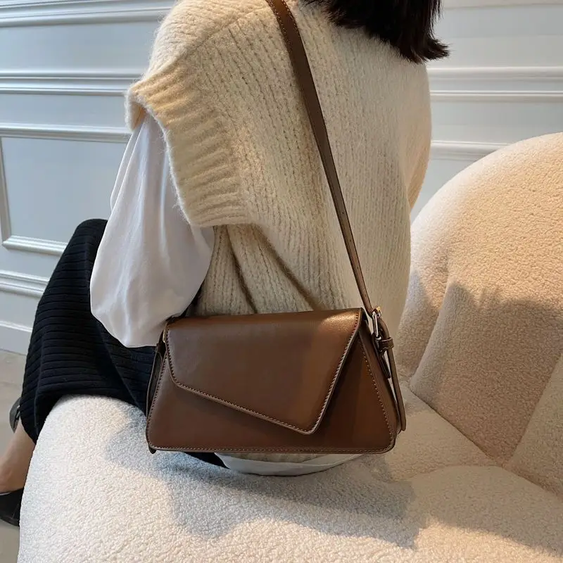 Minimalist New Fashionable Single Shoulder Underarm Bag Women\'s Bag High-end Feeling Korean Retro Crossbody Bag Trendy