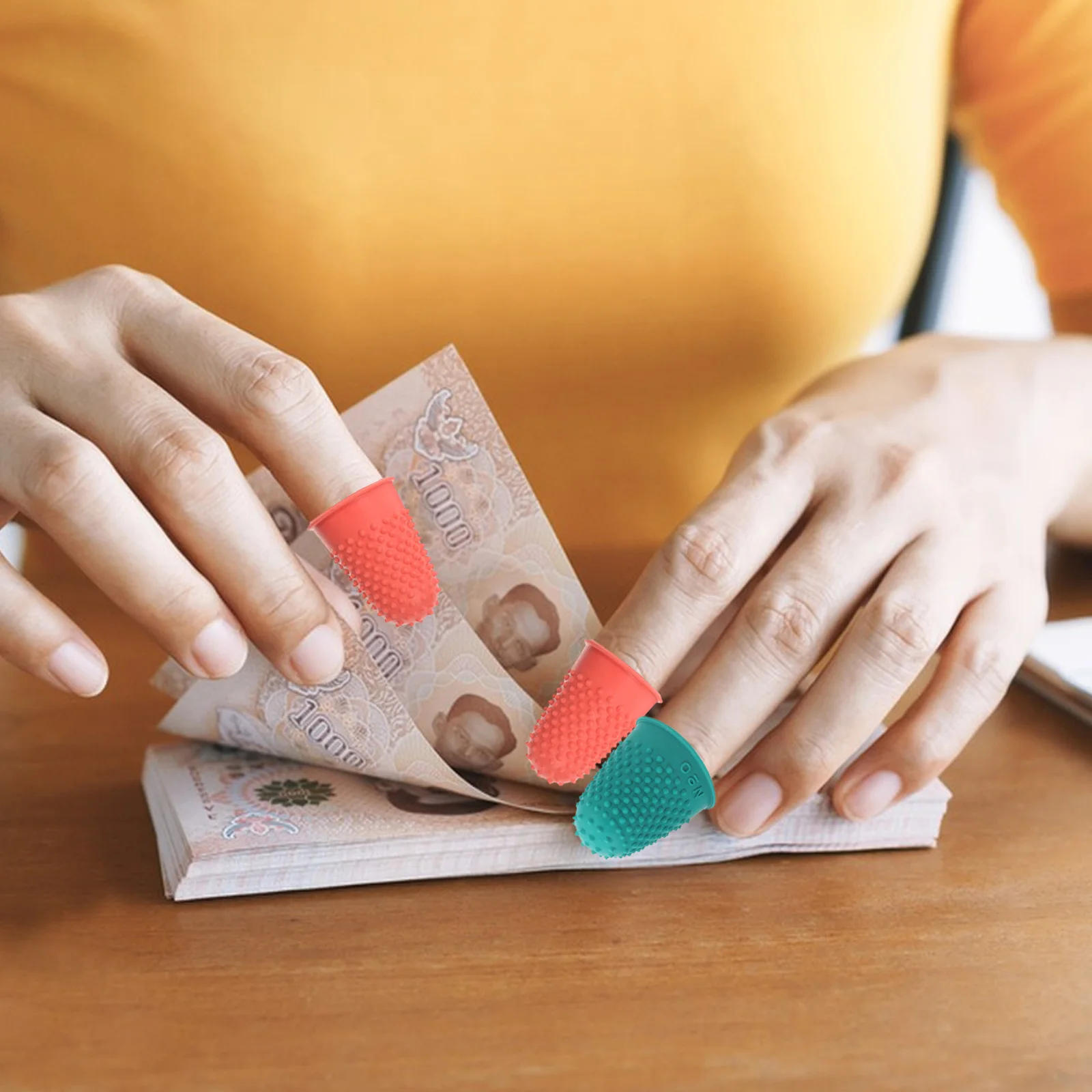 

15pcs Rubber Fingertip Protectors Reusable Soft Counting Money Writing Sorting Hot Glue Page Turning Sports Gaming Finger