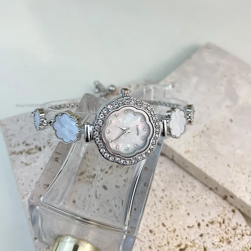 ساعات نسائية فاخرة ساعات يد كوارتز بسيطة ساعات بعقارب صغيرة سوار ساعة للسيدات ساعة هدية Relogio Feminino