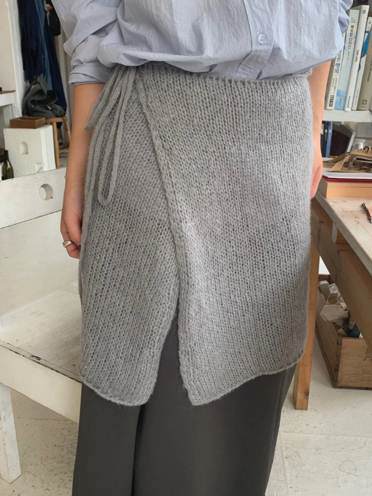 

Корейская вязаная однотонная юбка-свитер женская, с завышенной талией, А-силуэт, миди, с завязками, теплая, осенне-зимняя