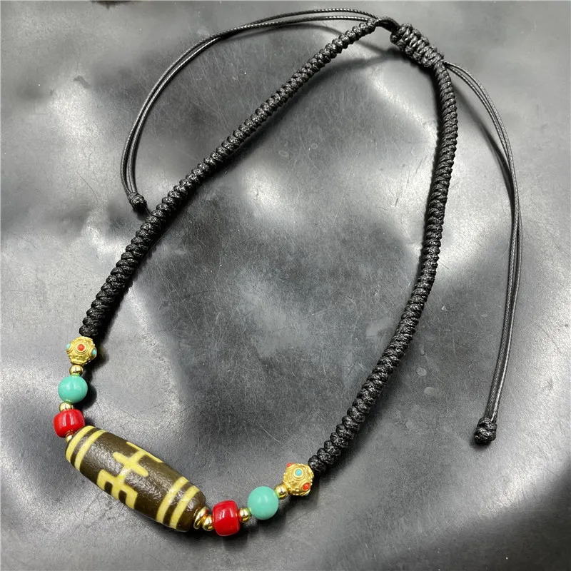 Old Clavicle Chain Nine-Eyed Tianzhu Agate Necklace