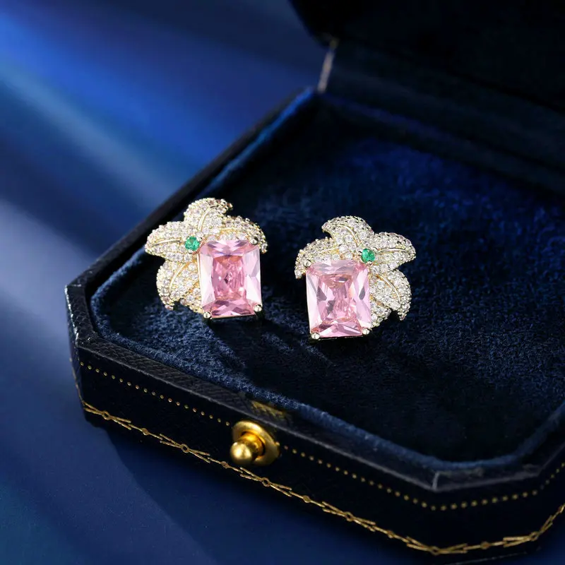 

High-end earrings, women's s925 silver needle, elegant and fashionable, slightly inlaid zircon, niche leaf square stud earrings