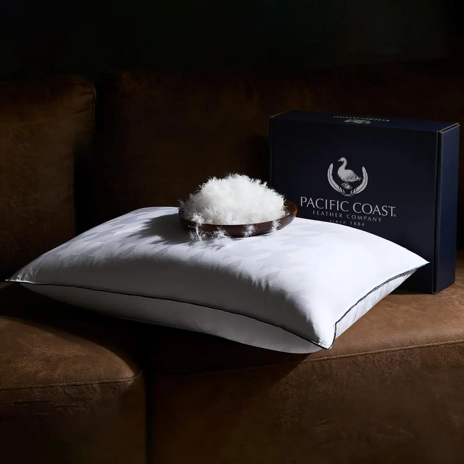 White Goose Down Pillow, Luxury Hotel Collection Bed Pillow for Sleeping, 100% Cotton Jacquard Shell, 650 Fill Power, Soft Pillo