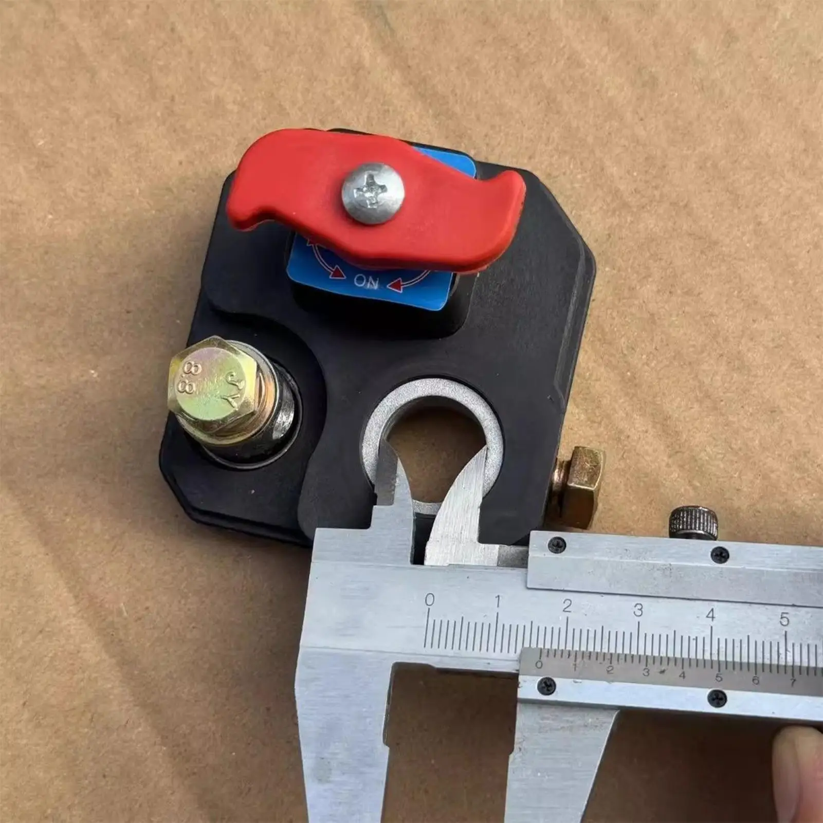 Car Battery Disconnect Control 12V/24V Battery Disconnect Switches Power Main Switches Knife Clip To Prevent Leakage