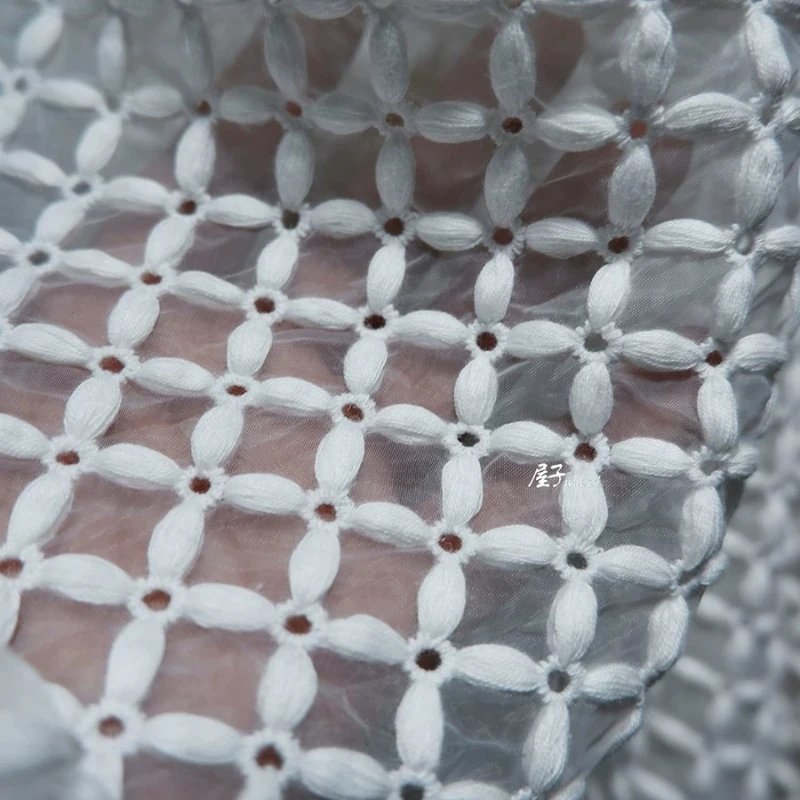 Ткань из органзы с вышивкой, т – обзор и цена Embroidery Texture