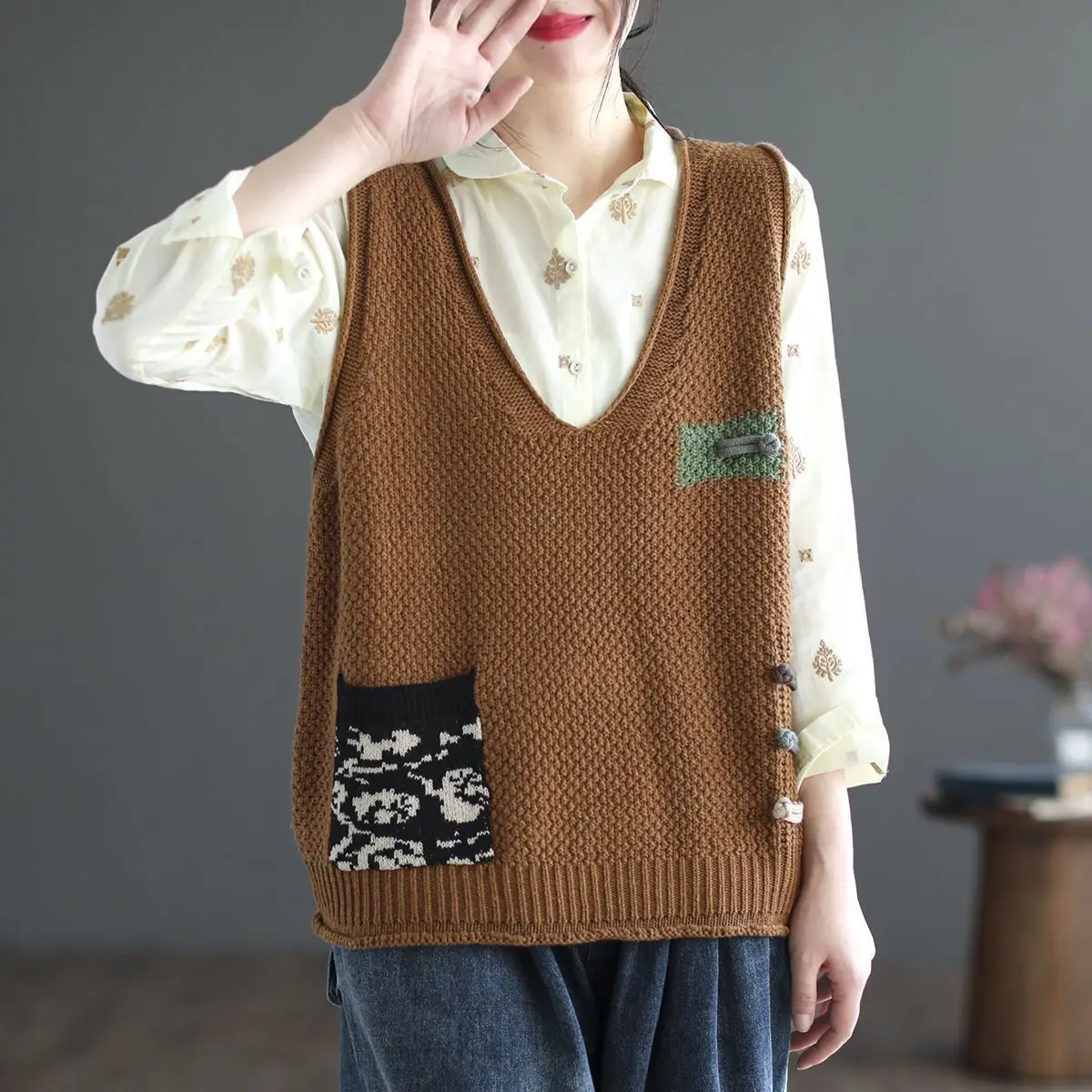 

Bohemian V Neck Knit Vest Women Loose Fit Slimming Cardigan Autumn Winter Casual Pullover Sweater Ethnic Style