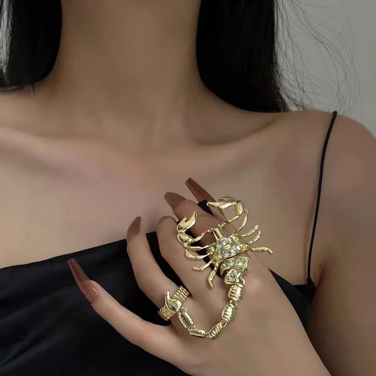 New Fashion Trend Exaggerated Exquisite Sexy Hip Hop Punk Metal Scorpion Ring Women\'s Jewelry Party Surprise Gift Wholesale