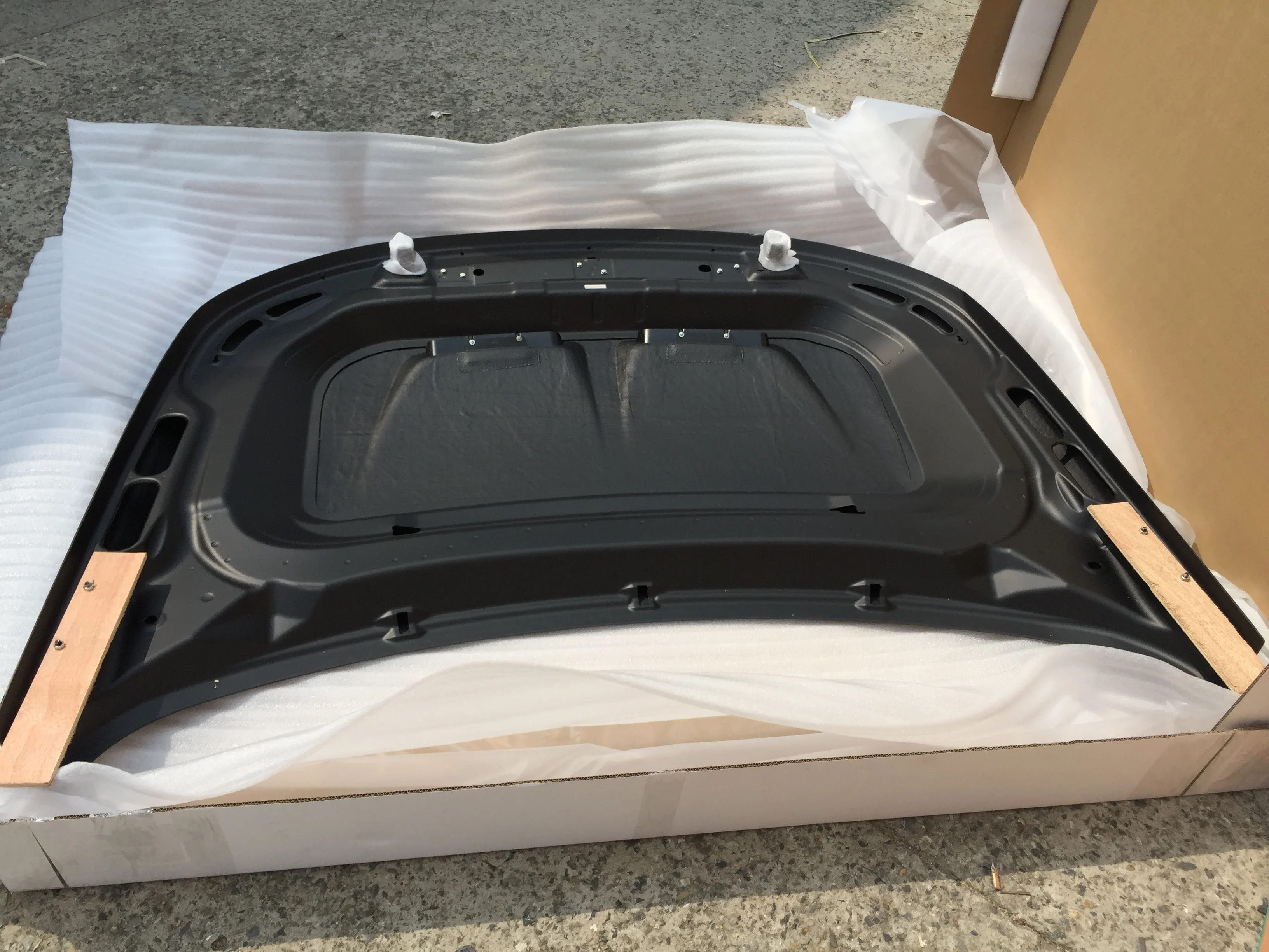 Factory Price Engine Hood Cover for Range Rover Sport SVR 2014-2018 Carbon Fiber Bonnet Engine Hoods