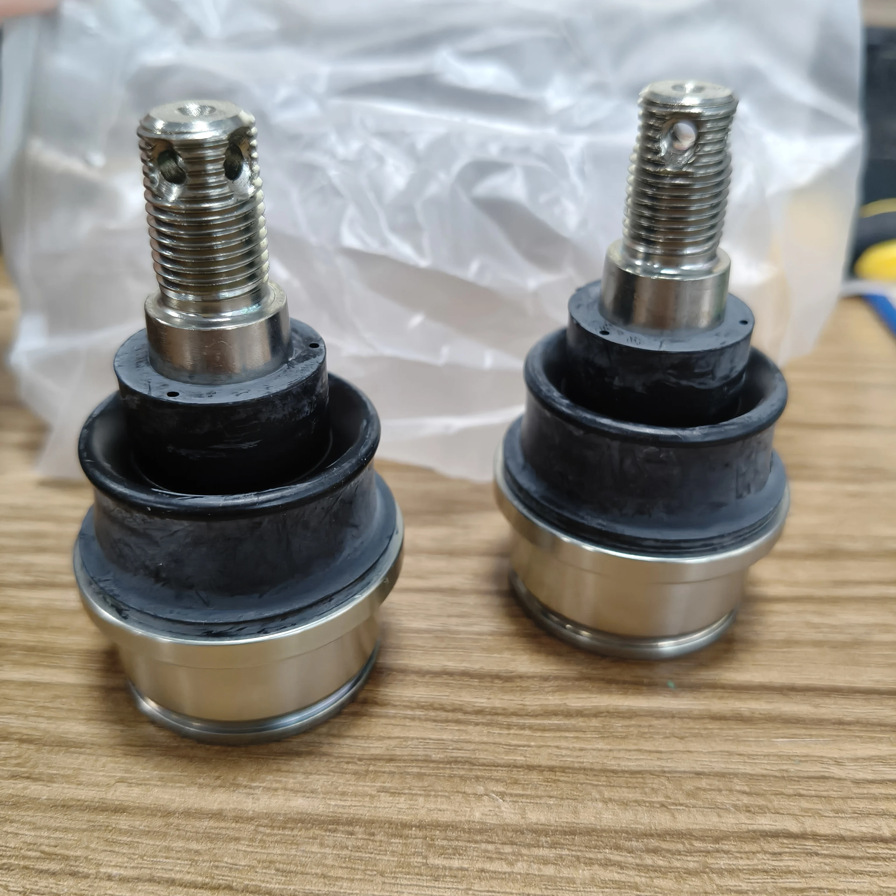Original 2pcs Ball Joint Upper Front 34mm Dominator For Odes 800 D4 X2 X4 Stels Utv 800v Quad Go Kart 10401190000