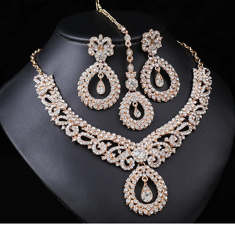 Accessories Vintage Necklace Set Women\'s Luxury Crystal Banquet Dress Accessories Three-piece