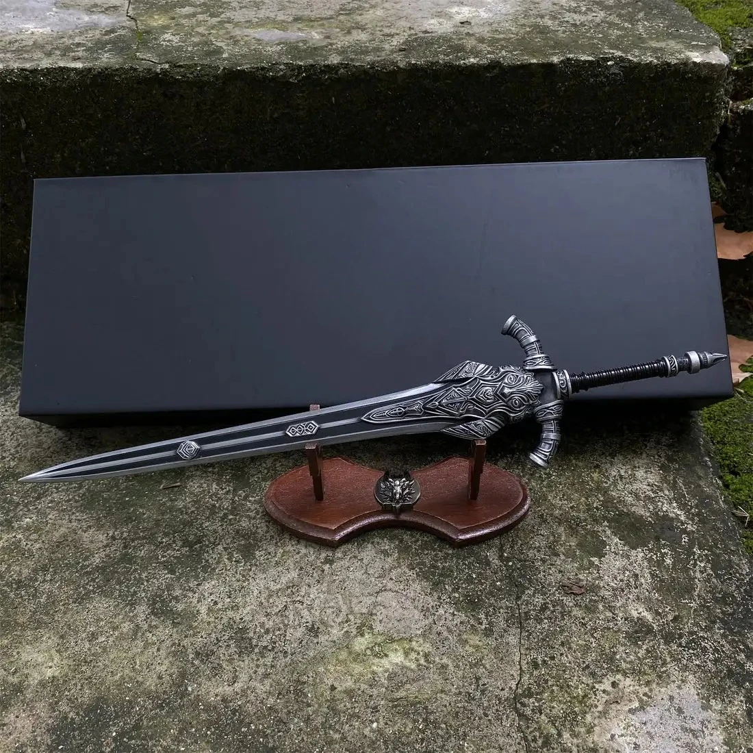 30cm 다크 소울즈 울프 나이트의 대검 무기 모델 게임 주변 장난감 검 무딘 데스크탑 장식 소품 소년 선물