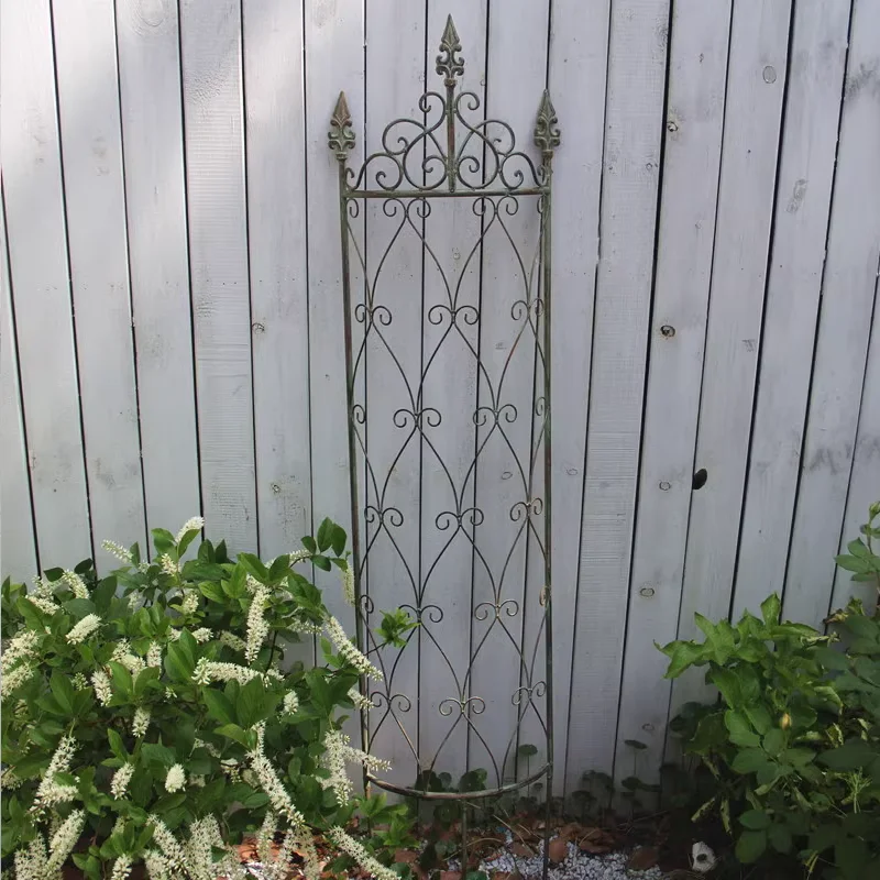 

Versatile Iron Garden Trellis and Fence – Perfect for Climbing Plants