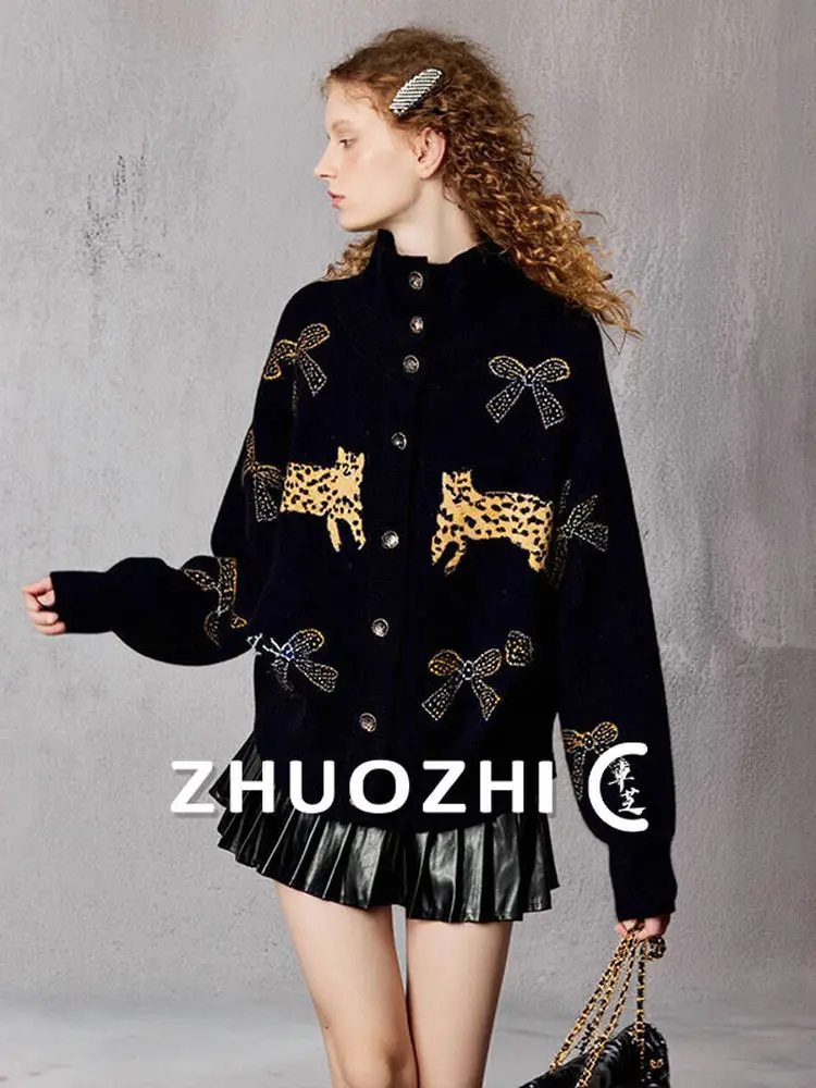 

Женская теплая верхняя одежда ZhuoZhi с длинными рукавами и воротником-стойкой, двойной вышивкой в виде леопарда, черная, новинка зимы 2025 года