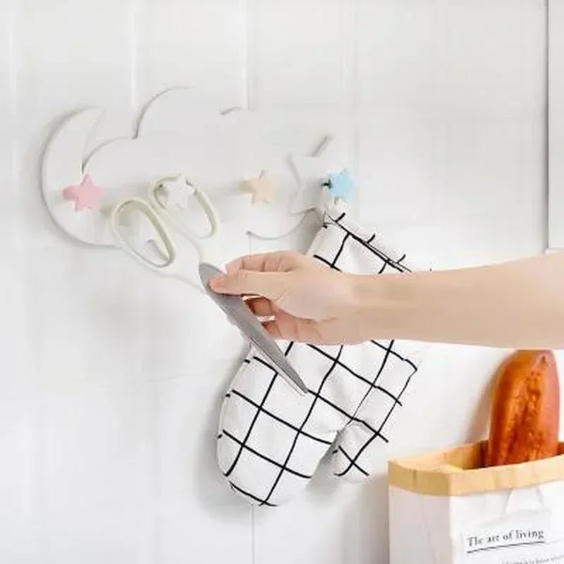 Self Adhesive Hooks Kawaii Cartoon Cloud Children's Room Hook On The Wall Hanging Decor Seamless Door Clothes Hanger Bathroom