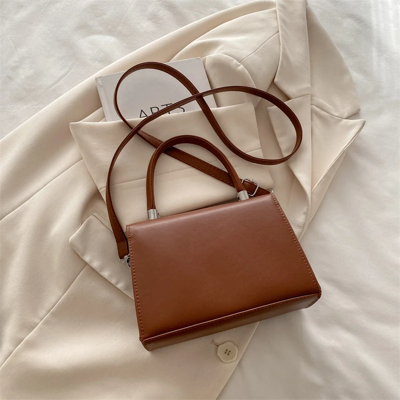 Designer Nieten Umhängetasche mit kurzem Griff Handtasche Mode Mini kleine Handytasche Geldbörse solide Pu-Leder Damen Umhängetaschen – Detail 23