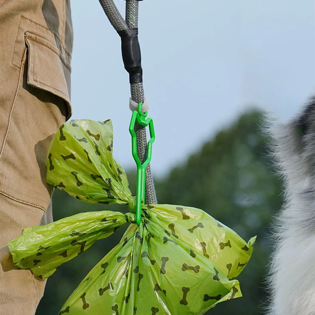 

7Pcs Dog Poop Bag Holder Hands Free Clip Leash Waste Carrier Walking Dog Supplies Knot Holder Dispenser Waste Bag Carrier