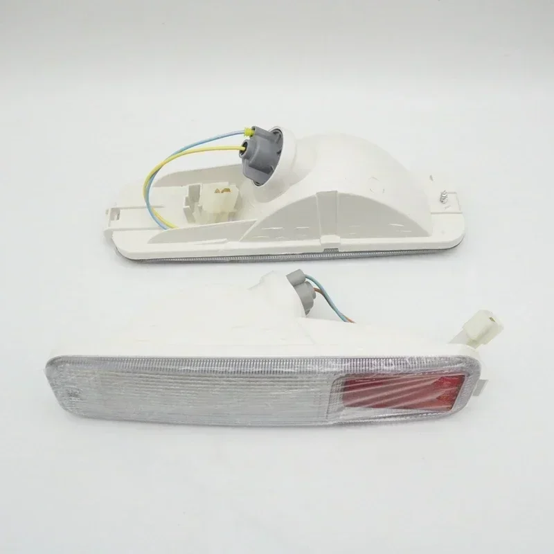 ไฟท้ายรถยนต์พร้อมหลอดไฟสีแดงเลนส์สีขาวสะท้อนแสงด้านหลังกันชนหมอกสำหรับโตโยต้าไดฮัทสุซีริออนเทอริออส J100 คามิ J10 1997-2005