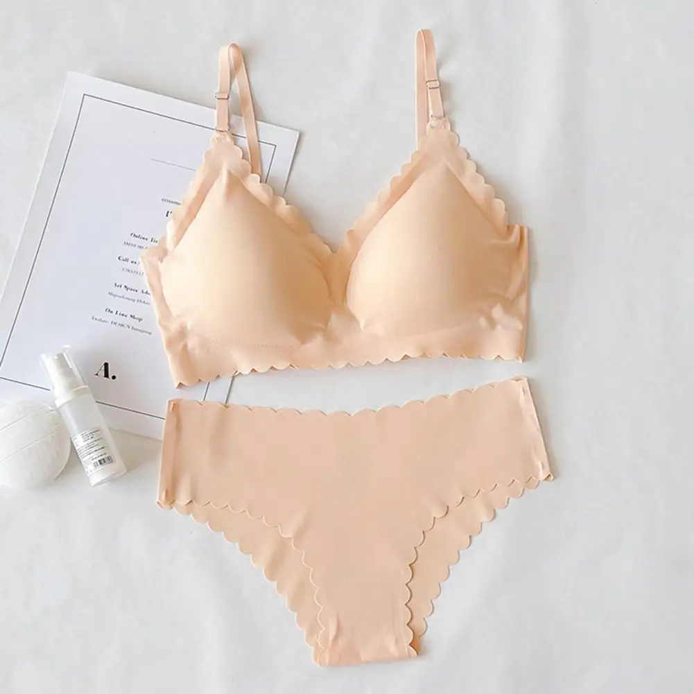 Seamless Scalloped Edge Bra and Panty Set for Women, Gray Black White Skin-Friendly Wireless Comfortable Set