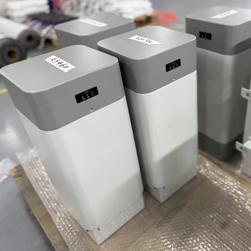 Outdoor Monocrystalline Silicon Solar Panel PWM Controller 80ah 100ah 120ah Lithium Ion Battery Backup for Solar Energy System