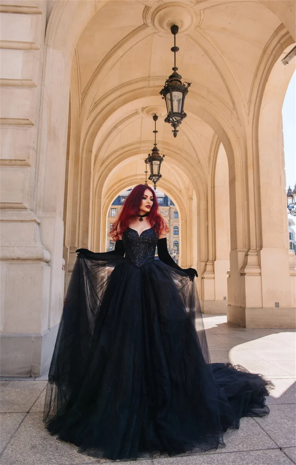 Sansa Black Long Sweep Train فساتين السهرة Gothic Bead Tops A-line Vestidos De Noche Sexy Strapless Prom Dresses 2024 With Glove