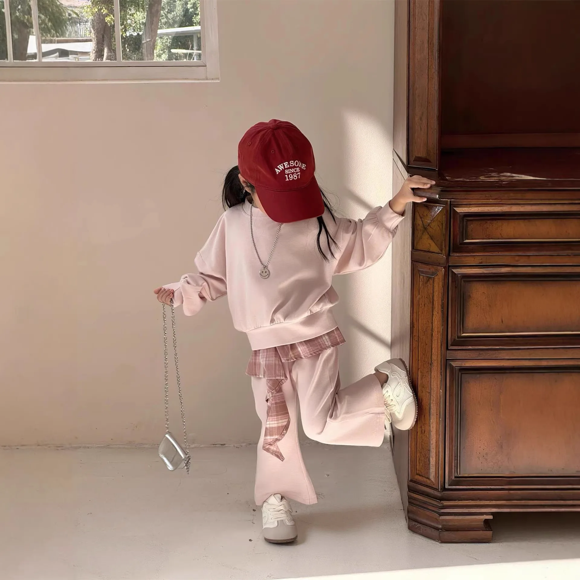 

Girls Set 2026 Spring Sweet Casual Plaid Splicing Fart Curtain Fake Two-piece Pink Long Sleeved Sweatshirt Bell Bottom Pants Set