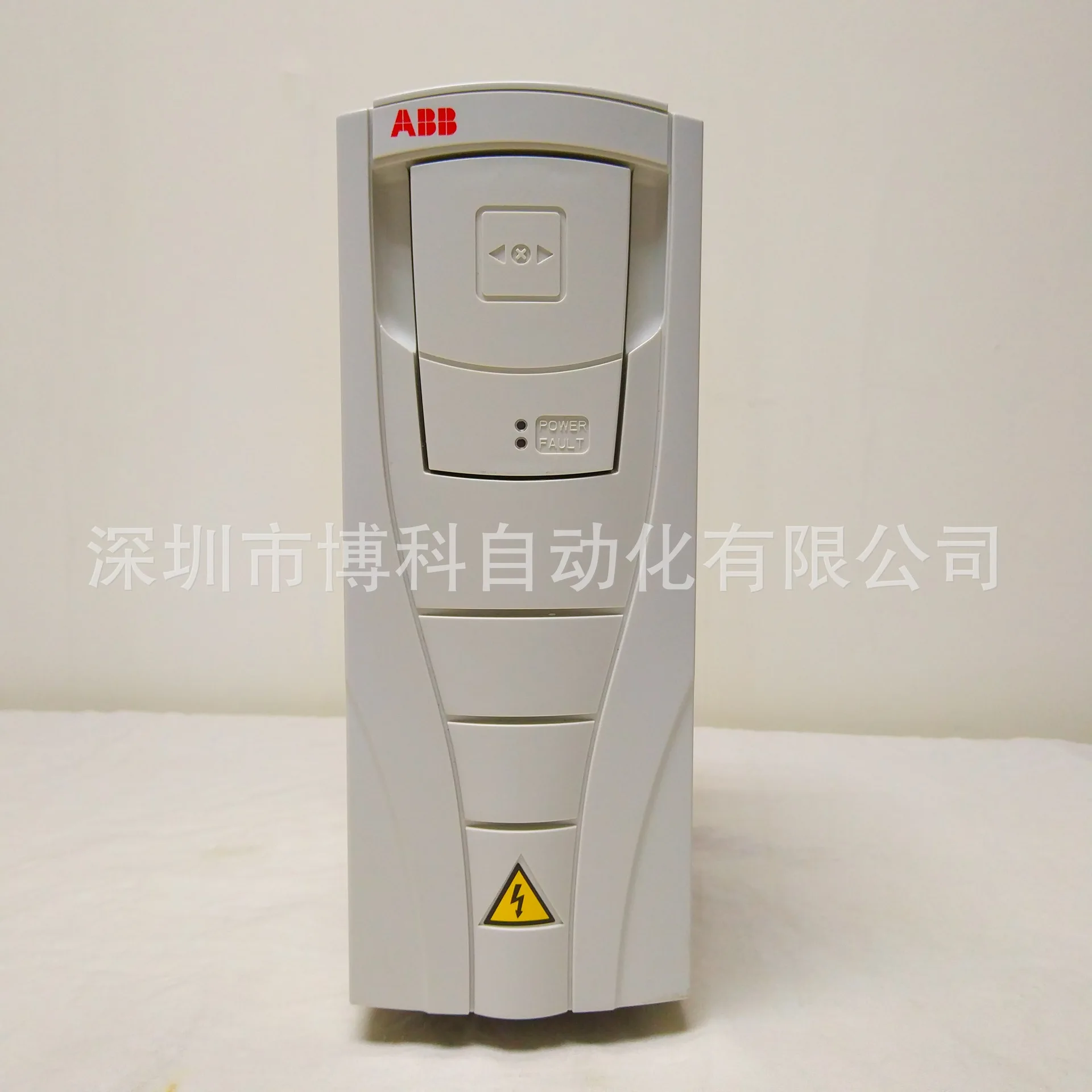 

Инвертор ABB 2025° ACS550-01-072A-4 Новый ACS550-37KW