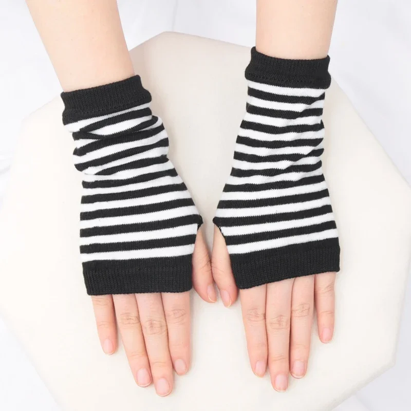 Short Fingerless Gloves Unisex Cotton Black Punk Glove Knitted Half-finger Mitten Hip-hop Student Anime Gloves Cosplay Accessory