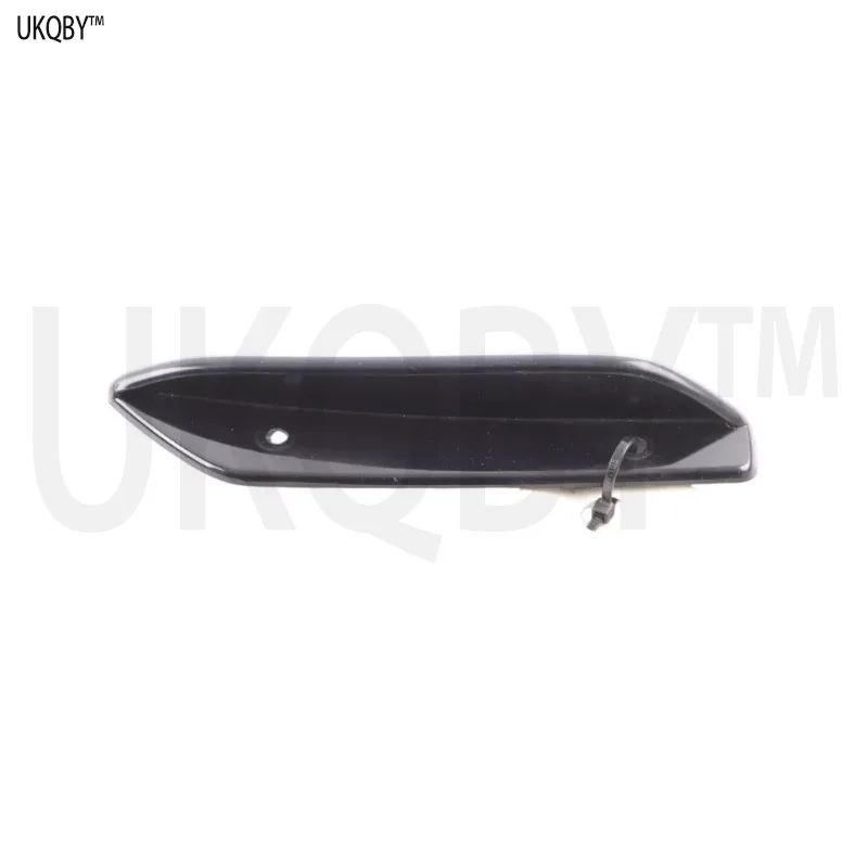 

Боковой спойлер переднего бампера A 1778854404 A 1778854304