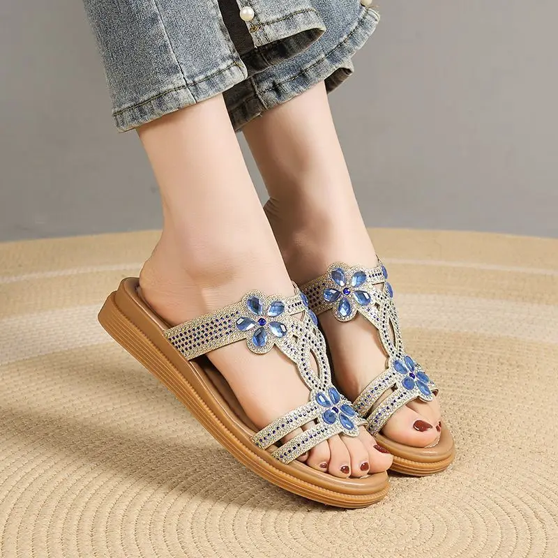 Shoes for Women Wedge Heel Slippers Rhenstone Junior Sandals Woman Outside Crystals Jewels Slides Original New Collection Casual