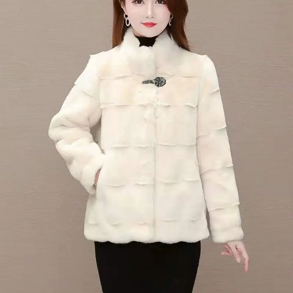 

Luxury High-quality Fluffy Soft Fur Coat Women's Fall Winter Warm Faux Fur Jacket Button-up Windproof Outerwear Short Top Trend