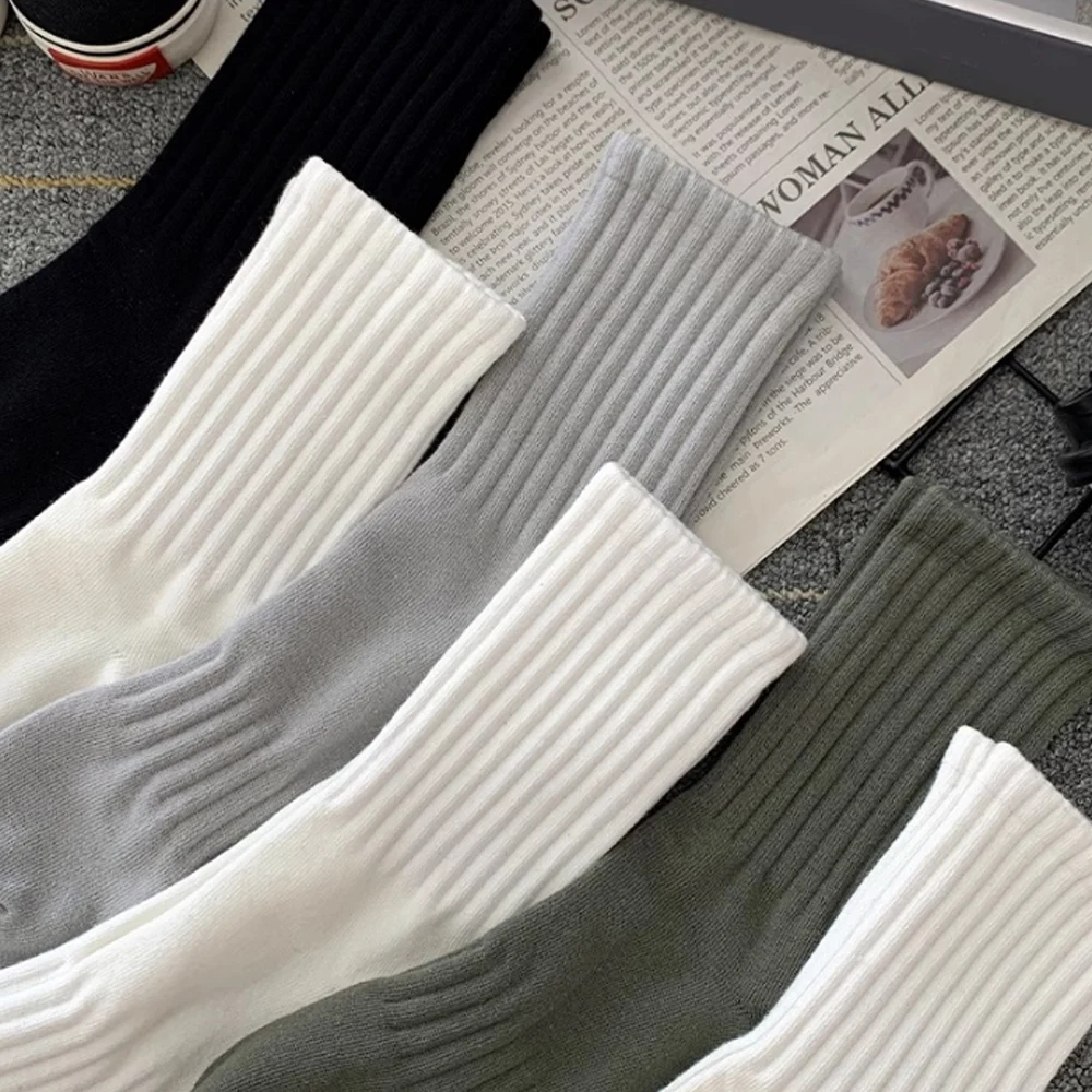 1 Pair Men Black White Warm Socks Autumn Winter Male Breathable Solid Color Sport Long Middle Tube Casual Socks Hosiery For Men