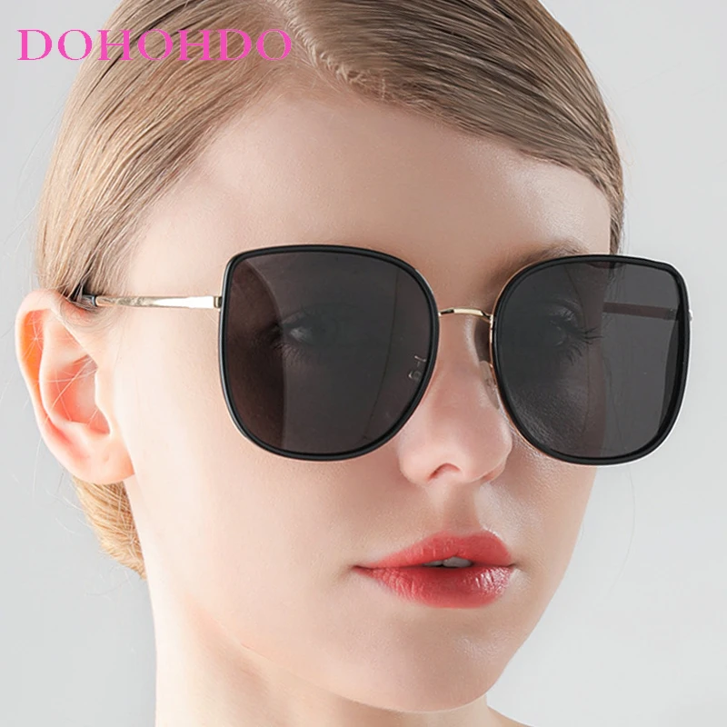 

Vintage Women Men Oversized Sunglasses Fashion Square Metal Frame Shades Sunglasses Female Retro Glasses UV400 Oculos Feminino