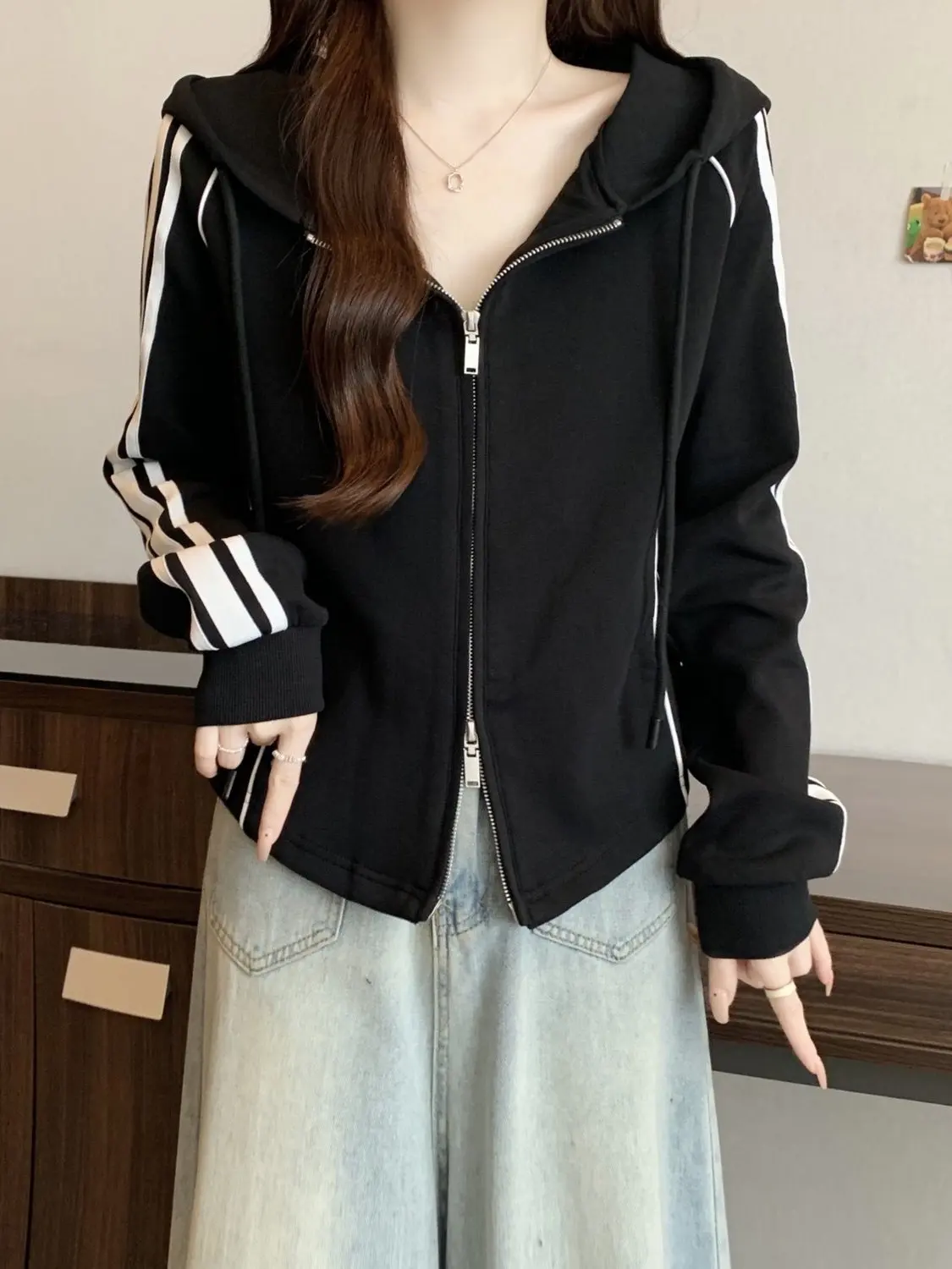 

plus Size Women's Hoodie Jacket 300 Pounds Large Code Autumn New Long Sleeve Loose Slimming Top Commute Style Pure Color